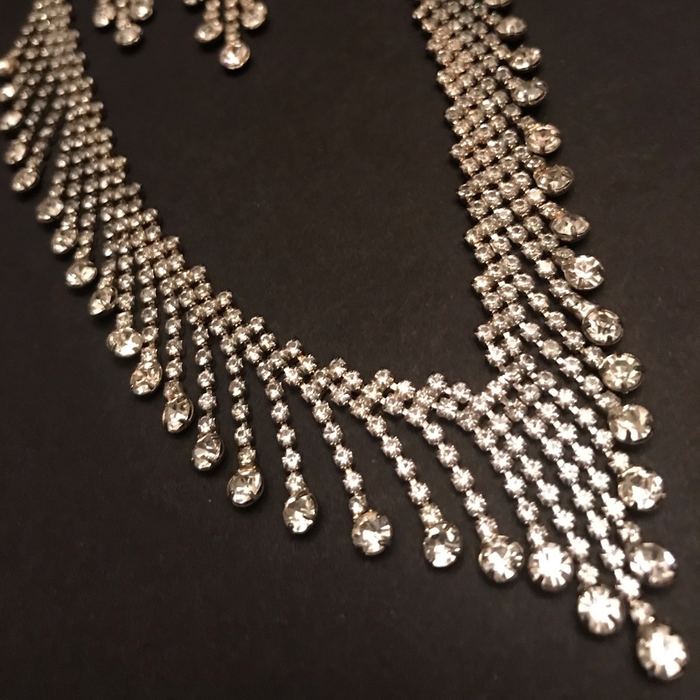 Gorgeous Rhinestone Set - Picture 2 of 5